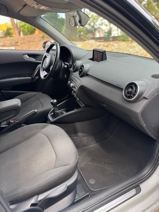 Audi A1 SPORTBACK 2016PEGATINA C POCOS KMS OCASION