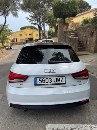 Audi A1 SPORTBACK 2016PEGATINA C POCOS KMS OCASION