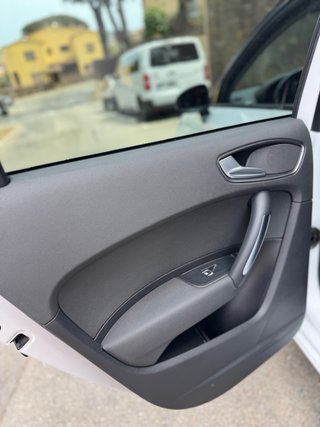 Audi A1 SPORTBACK 2016PEGATINA C POCOS KMS OCASION