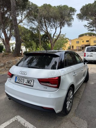 Audi A1 SPORTBACK 2016PEGATINA C POCOS KMS OCASION