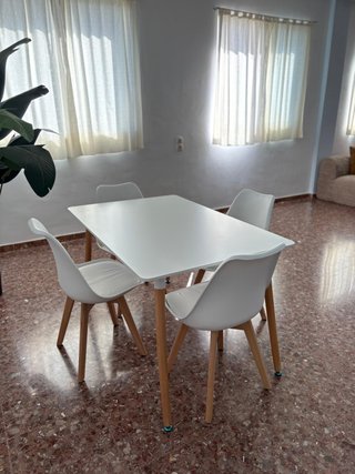 Mesa comedor blanco con 4 sillas ENVIO GRATIS