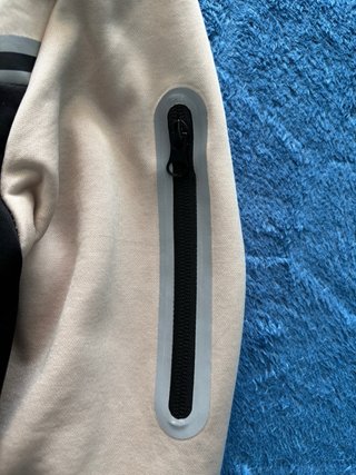 Chaqueta - Nike Tech