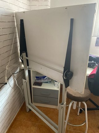 Mesa de dibujo técnico plegable