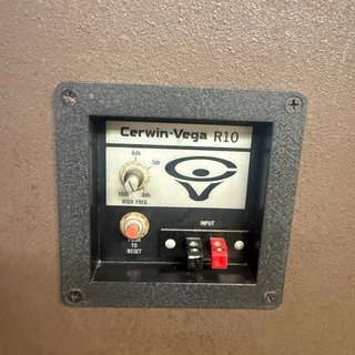Pareja Altavoces Cerwin Vega R10
