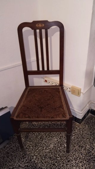 Silla Antigua Marquetería Tapizado Clásico