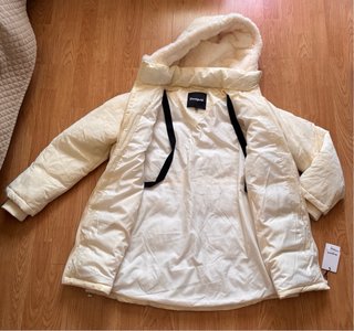 T-XXL. Chaqueta crema. Desigual.