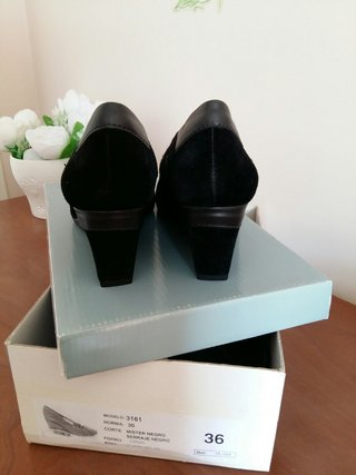 Zapatos de tacón negros talla 36
