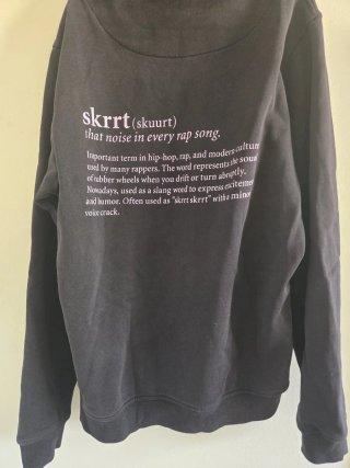 Sudadera Negra skrrt