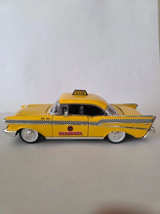 Deadpool 1957 Chevy Bel Air 1:24