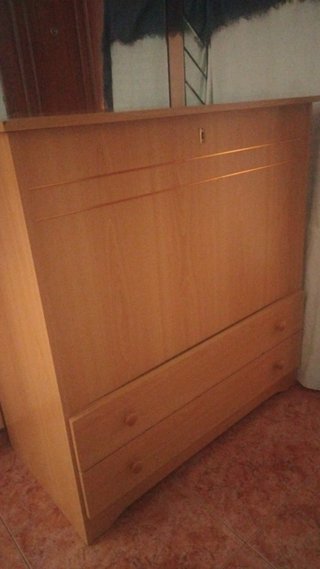 Cómoda baúl de madera contrachapada