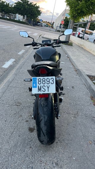 Honda CB650R 2024 Negra