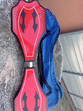 Skate de 2 ruedas rojo