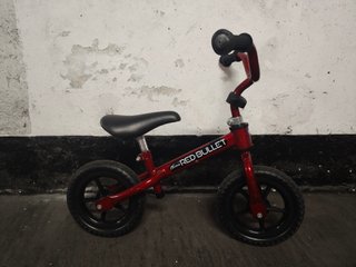 Bici sin pedales, marca Chicco (2-4 años)
