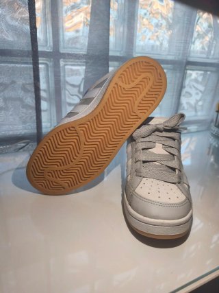 Adidas Campus Beige y Blanco
