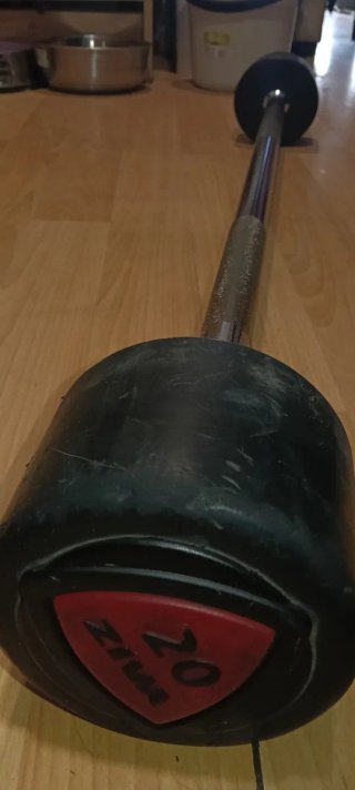 Barra con peso ZIVA 20 kg