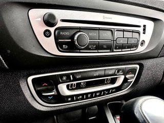 RENAULT SCENIC - 7 PLAZAS - 125.000 KILÓMETROS-