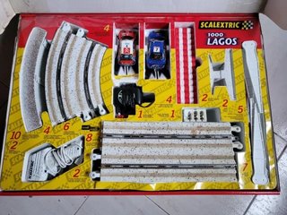 Scalextric 1000 Lagos con 2 coches