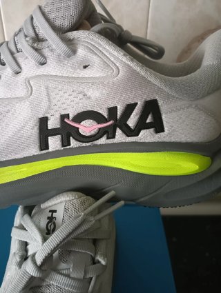 Zapatillas Hoka Clifton 10 Talla 43 1/3 Gris