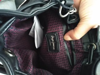 Bolso Pepe Jeans negro con tachuelas