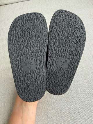 Sandalias nuevas, Tamaño 24 ( ZARA)