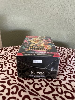 Cartas Pokémon: Booster Bundle Héroes Ascendentes