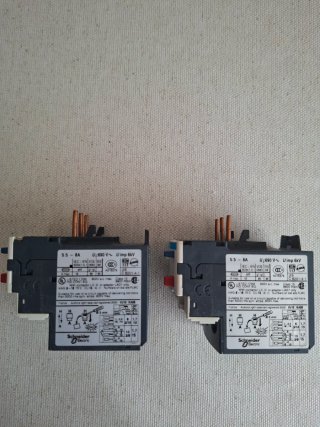 2 Relés Térmicos Telemecanique LRD-12