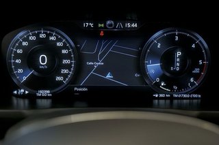 Volvo XC90   2.0 D4 Momentum Auto