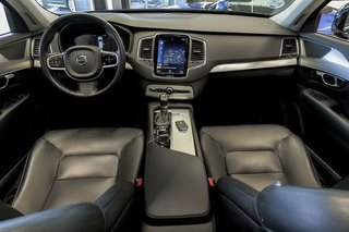 Volvo XC90   2.0 D4 Momentum Auto