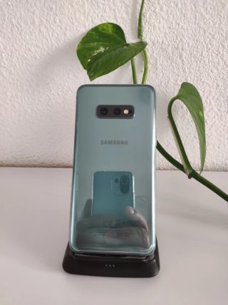 Samsung S10e