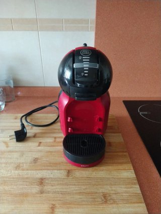 Cafetera Dolce Gusto Krups Roja