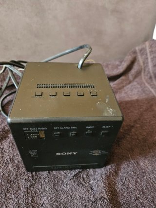 Radio Despertador Sony Negro