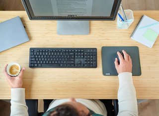 Trust teclado inalámbrico silencioso ergonómico