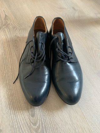 Zapatos de piel italianos artesanales