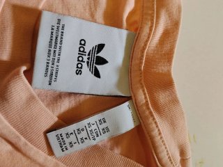 T-shirt Adidas donna taglia XS