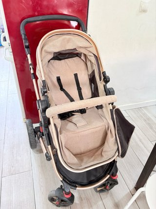 Carrito de bebé color beige