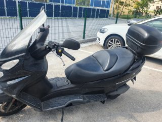 Suzuki Burgman 125 averiada para piezas