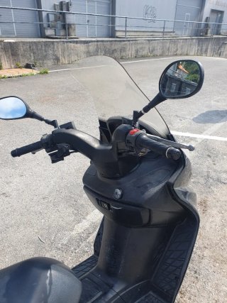 Suzuki Burgman 125 averiada para piezas