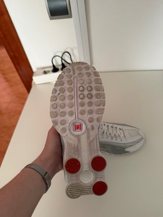 Nike Shox R4 Blancas y Plateadas