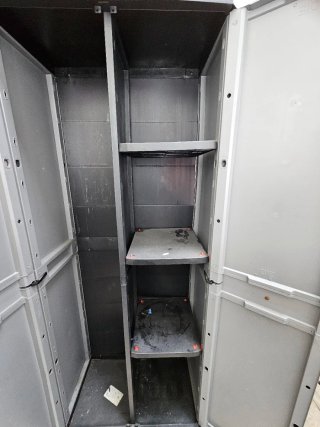 Armario Escobero Polipropileno Gris
