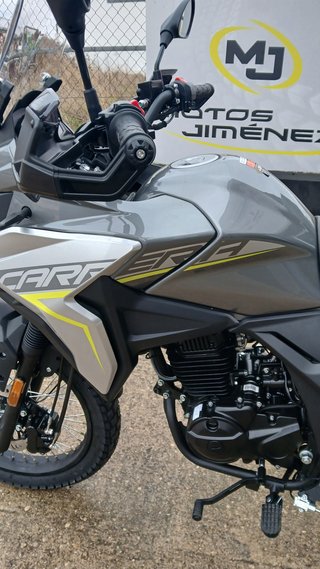 MOTO TRAIL CYCLONE CARRERA 125