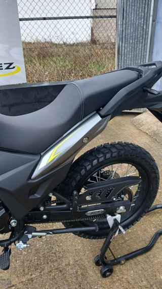 MOTO TRAIL CYCLONE CARRERA 125