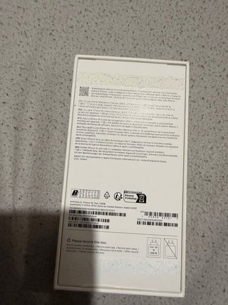 iPhone 16