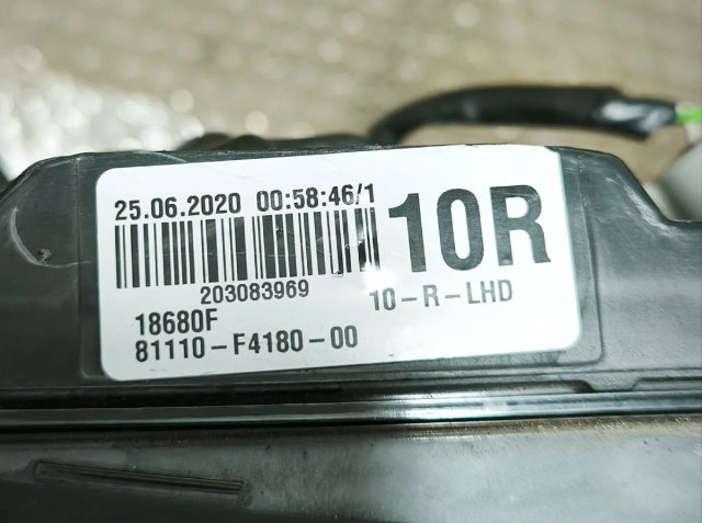 Faro Derecho Toyota C-HR 81110-F4180-00 LED