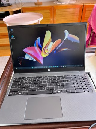 Portátil HP AMD Ryzen 5