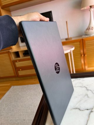 Portátil HP AMD Ryzen 5