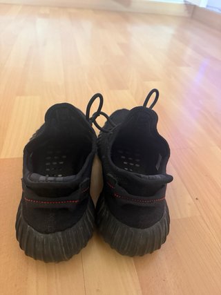 Adidas Yeezy Boost 350 Negras Letras Rojas talla43