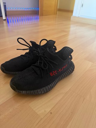 Adidas Yeezy Boost 350 Negras Letras Rojas talla43
