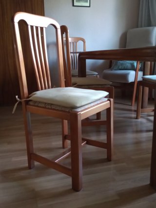 Conjunto mesa comedor extensible y 6 sillas madera