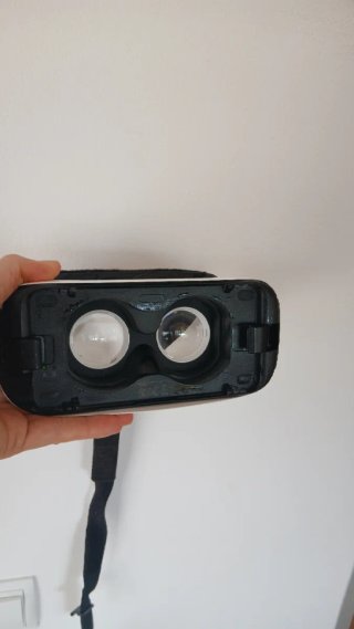 Samsung Gear VR by Oculus