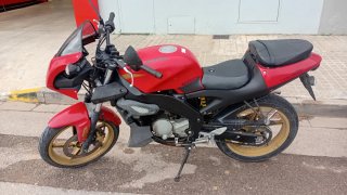 Aprilia Tuono 50cc Roja y Negra